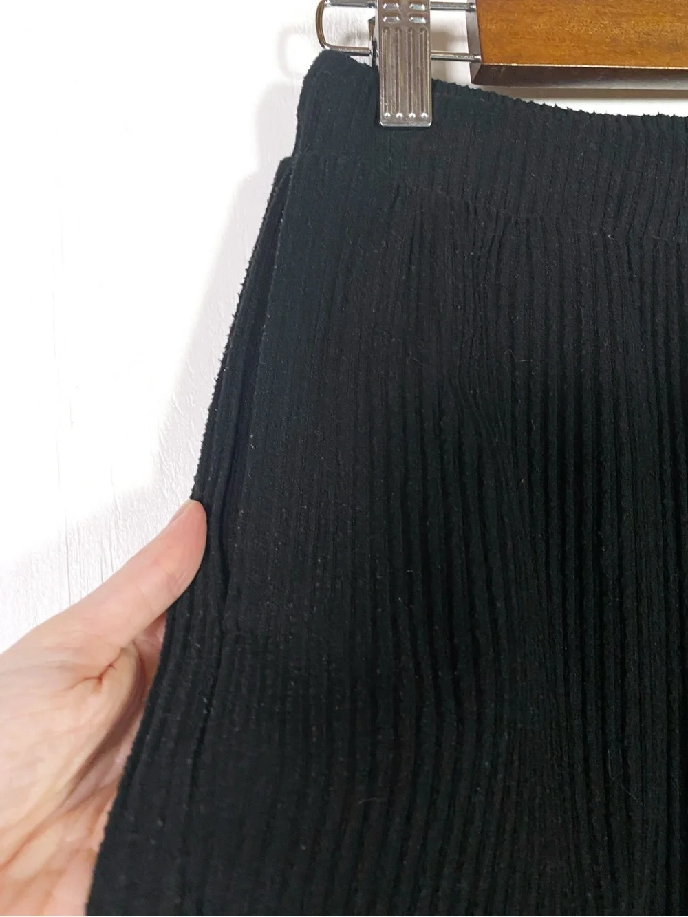 Alo Yoga Muse Ribbed Shorts